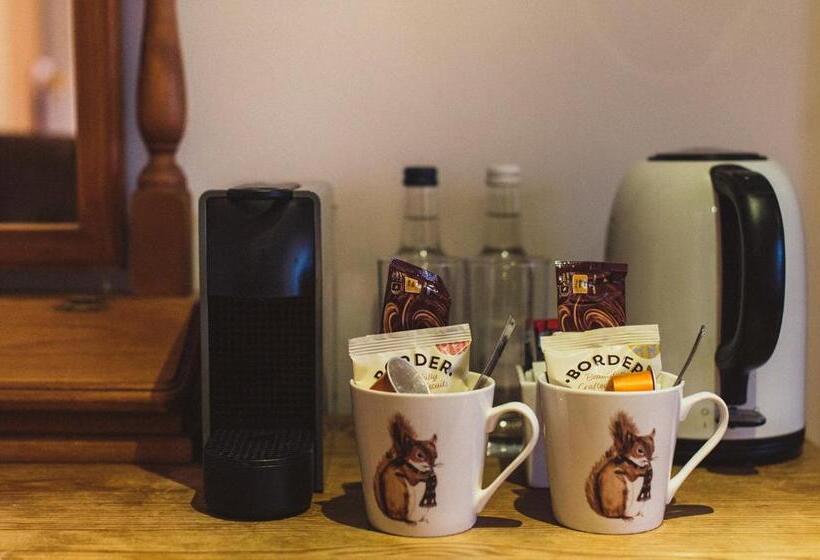 スタンダードルーム, The Ferry House