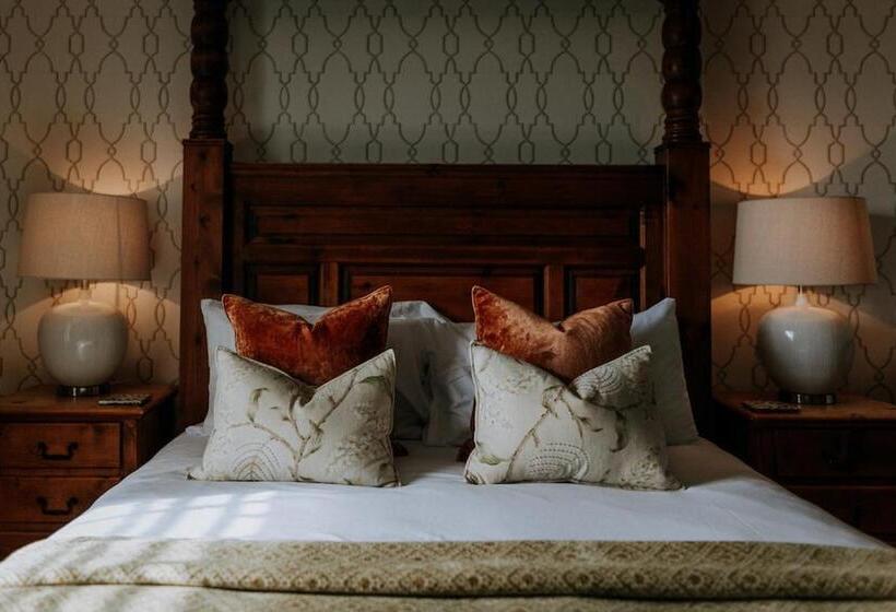 スタンダードルーム, The Ferry House