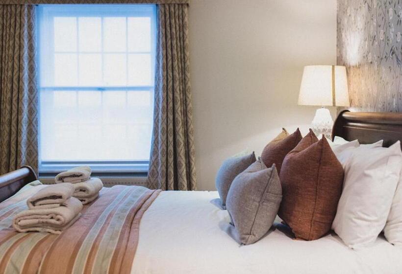 デラックススイート, The Ferry House