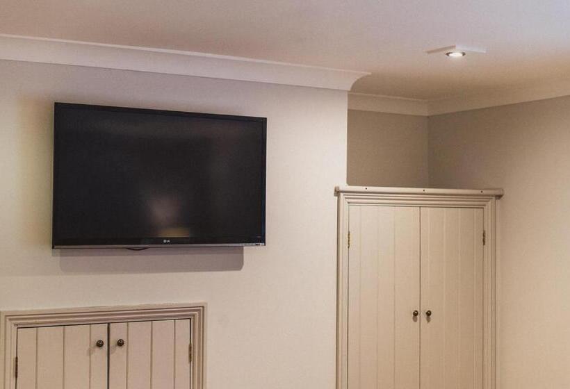 デラックススイート, The Ferry House