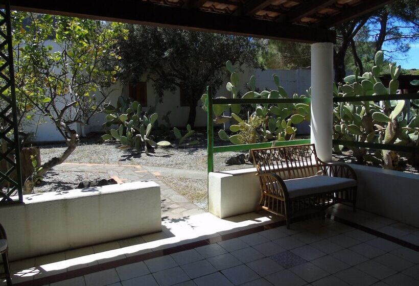 ガーデンビュースタンダードルーム, Villa Saracina