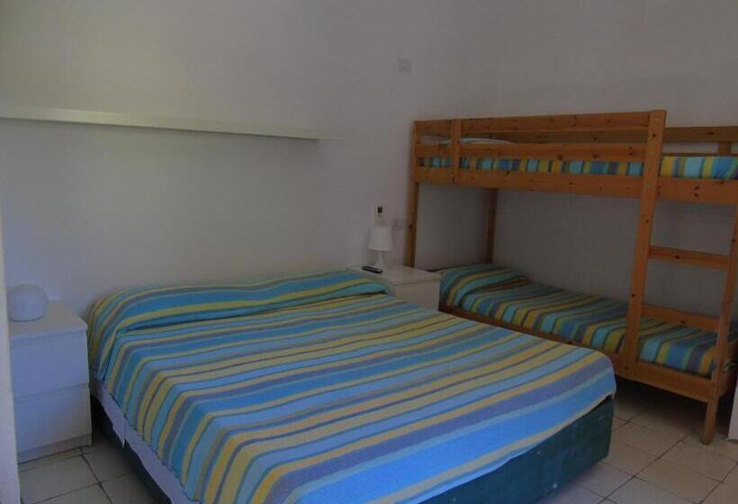 ガーデンビューファミリールーム, Villa Saracina