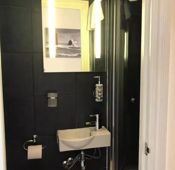 Standard Yhden Hengen Huone, Cassandra Guest House