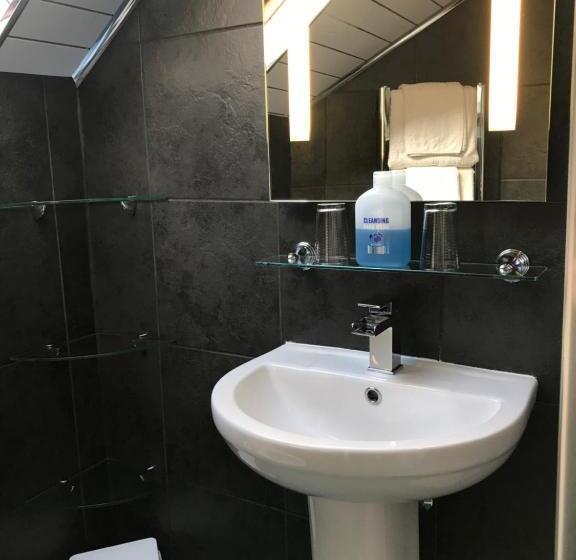 Семейный Номер, Cassandra Guest House