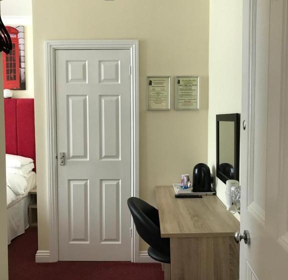 اتاق لوکس, Cassandra Guest House