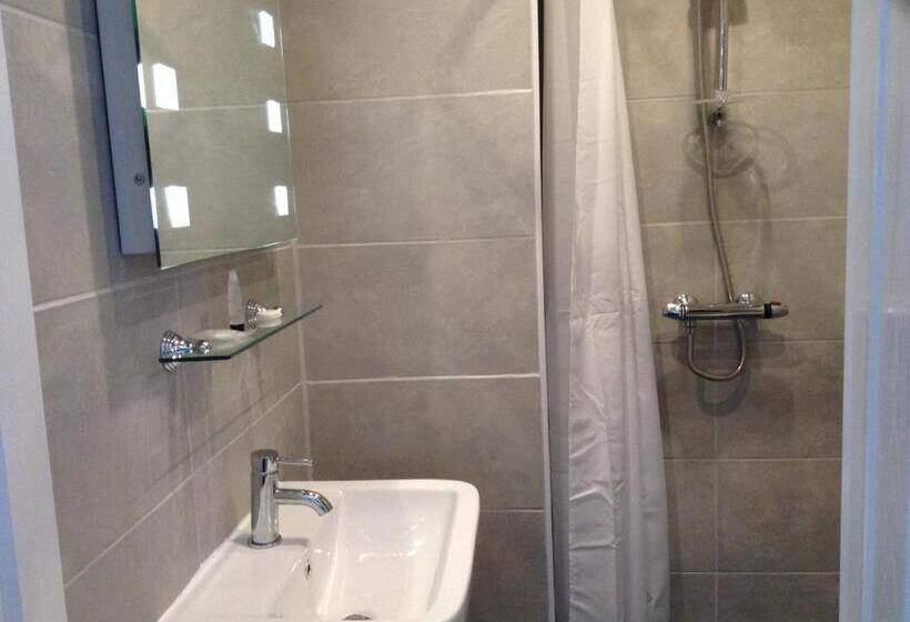 Семейный Номер, Cassandra Guest House