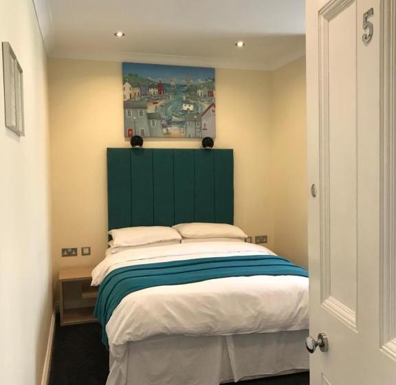 Семейный Номер, Cassandra Guest House