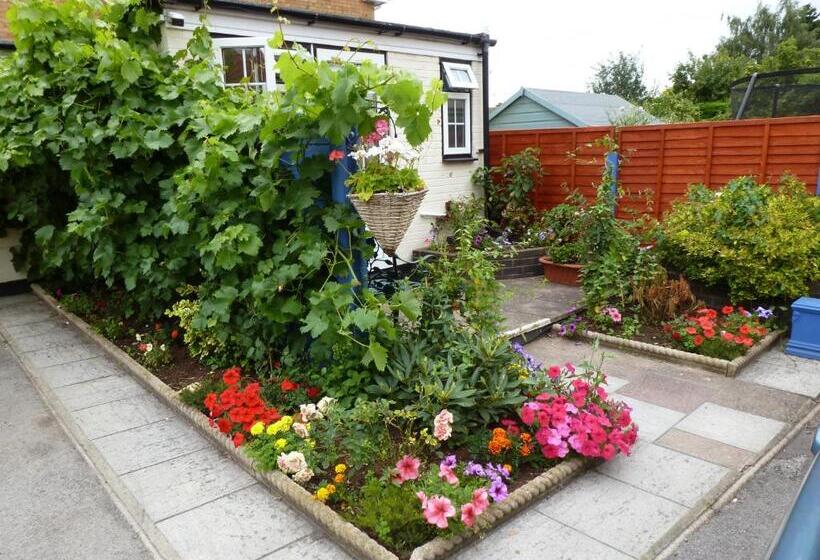 اتاق خانوادگی, Penryn Guest House, Ensuite Rooms, Free Parking And Free Wifi