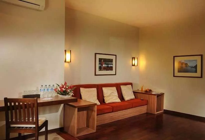 Perhehuone, Tetirah Boutique Hotel Salatiga