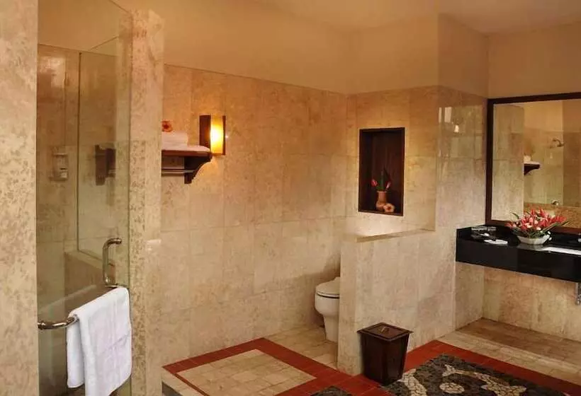 Perhehuone, Tetirah Boutique Hotel Salatiga
