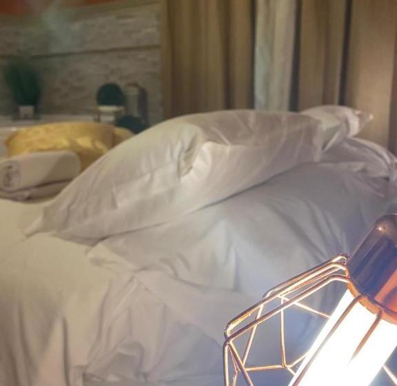 스탠다드 자쿠지 룸, Villa Conti