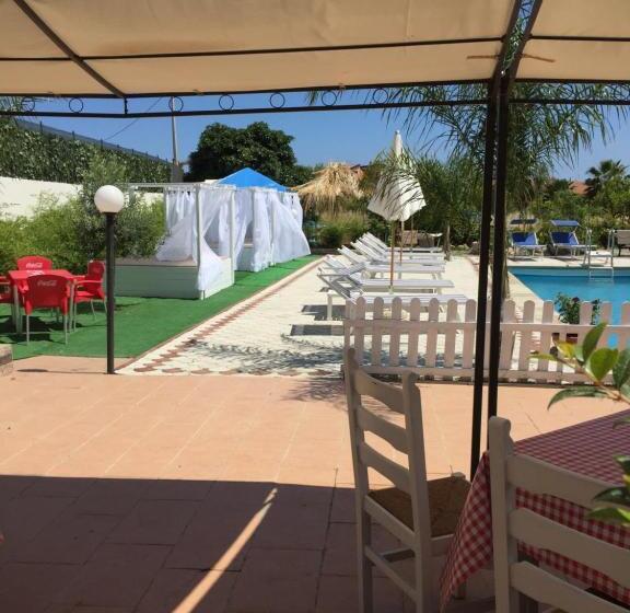 패밀리 룸 가든 전망, Villa Conti