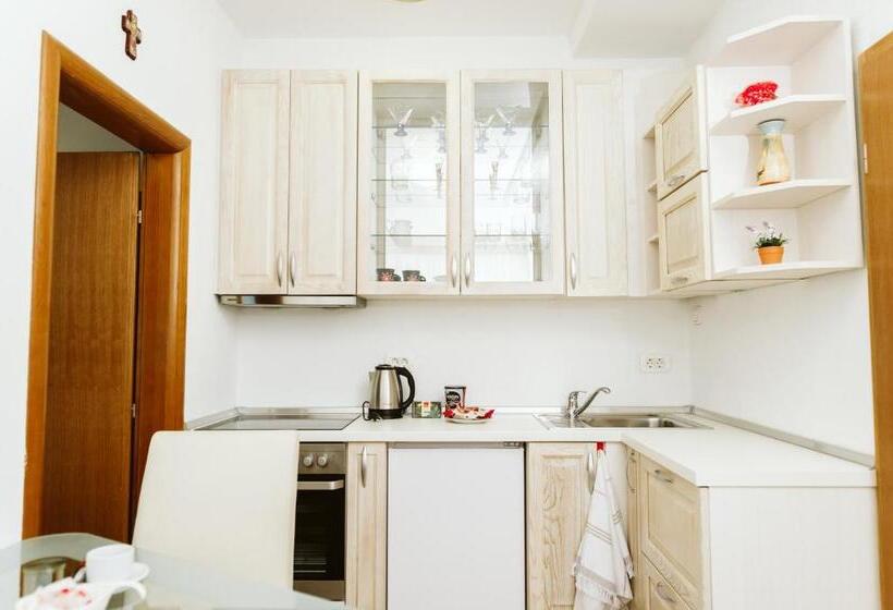 اتاق استاندارد, Medjugorje Irish Centre