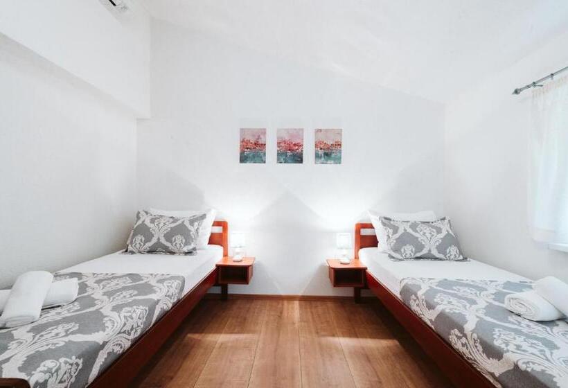 اتاق استاندارد, Medjugorje Irish Centre