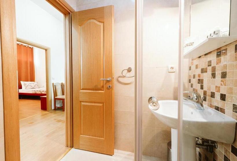 آپارتمان 2 خوابه, Medjugorje Irish Centre