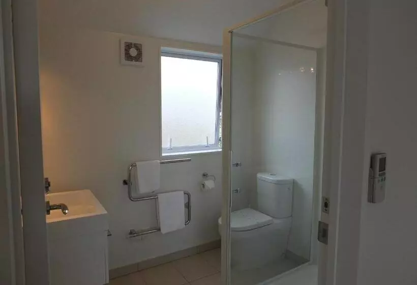 استودیو استاندارد با تخت کینگ, 101 Stars Motel