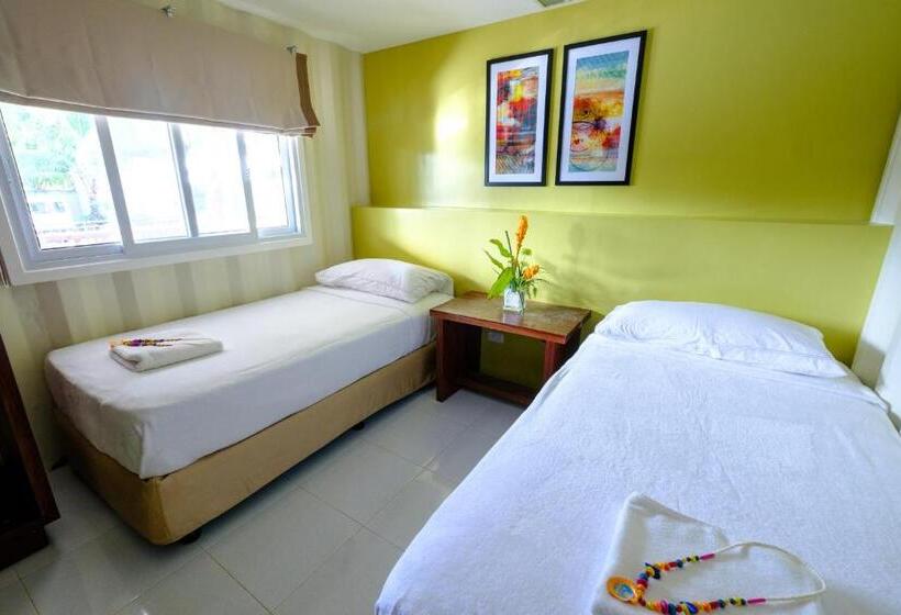 اتاق استاندارد با چشمانداز استخر, Anika Island Resort