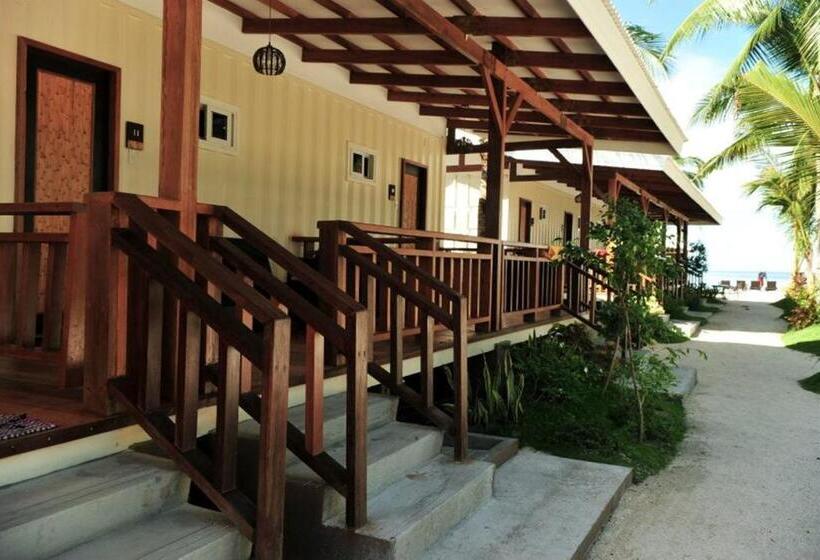 اتاق استاندارد سه تخته با چشمانداز, Anika Island Resort