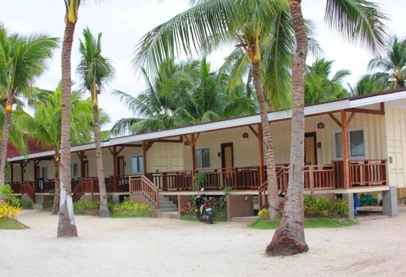 اتاق استاندارد با چشم‌انداز باغ, Anika Island Resort
