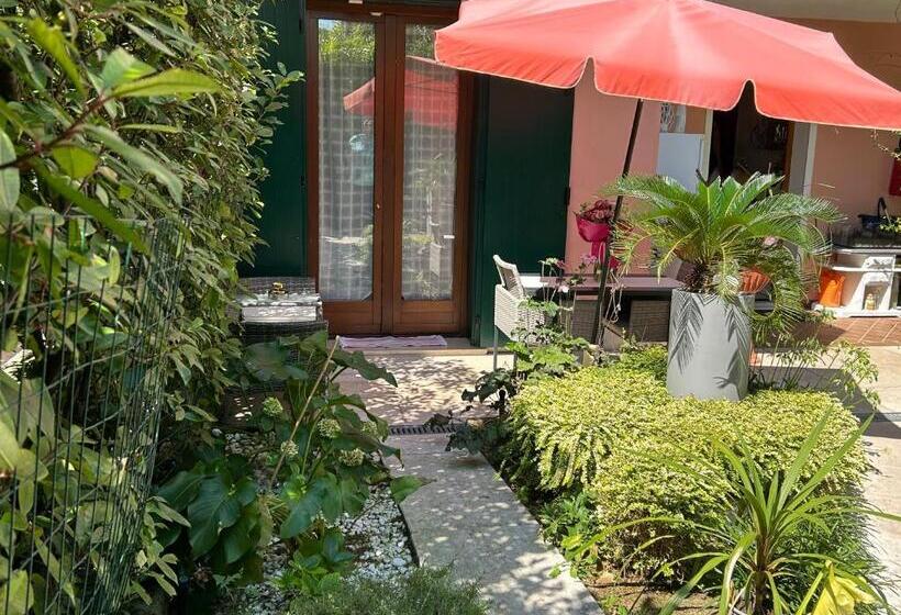 اتاق لوکس, B&b Garda 4u