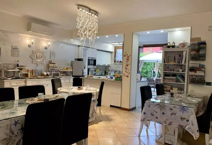 Deluxe Neljän Hengen Huone, B&b Garda 4u