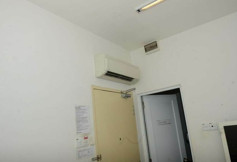 غرفة سوبيريور, Alam Indi