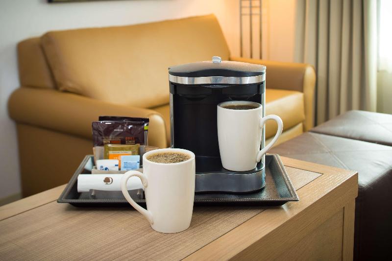 غرفة ديلوكس, Alam Indi