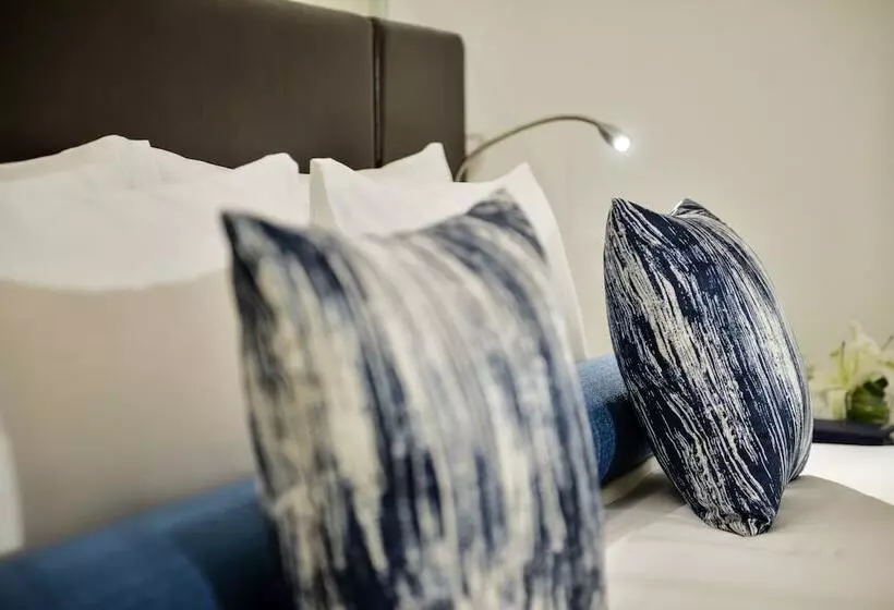キングサイズベッドのデラックスルーム, Dream Phuket Hotel & Spa