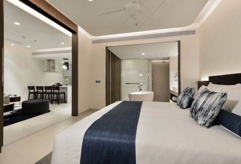 جناح كلوب, Dream Phuket Hotel & Spa