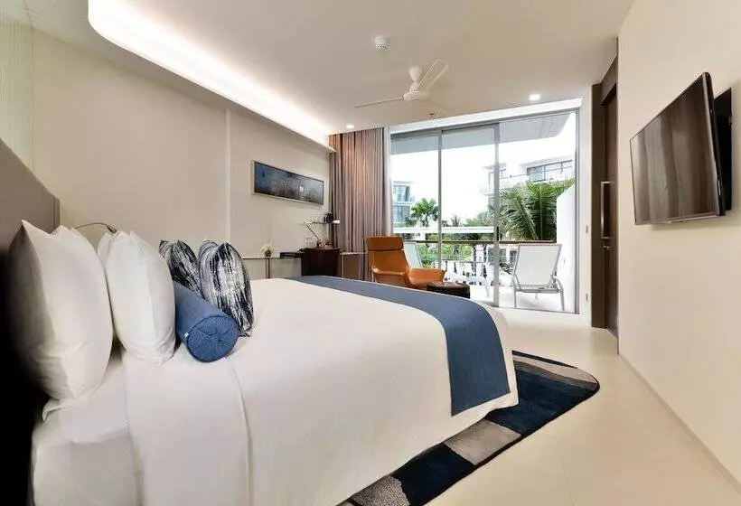 キングサイズベッドのデラックスルーム, Dream Phuket Hotel & Spa