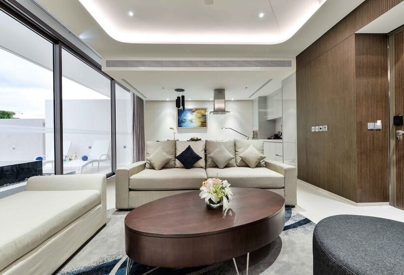 جناح كلوب, Dream Phuket Hotel & Spa