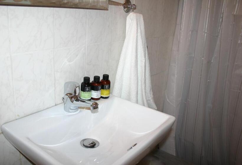 スタンダードルーム, Evdokia Boutique