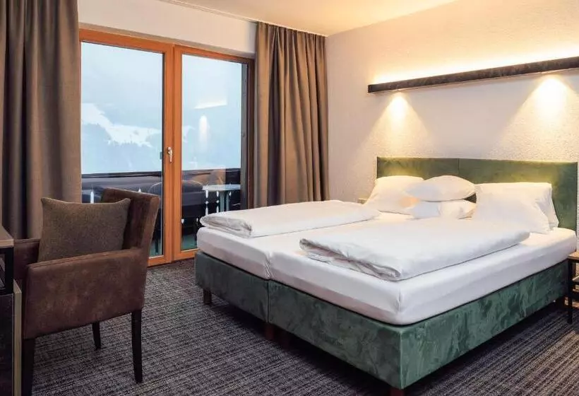 山の見えるスーペリアルーム, Panoramahotel Fliesserhof