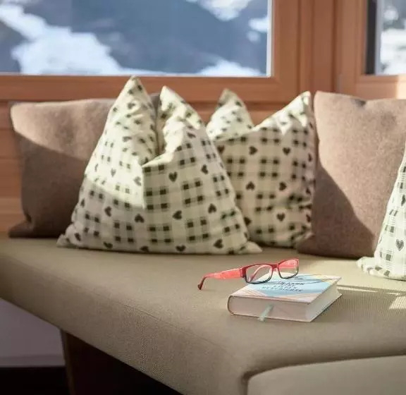 デラックスジュニアスイート, Panoramahotel Fliesserhof