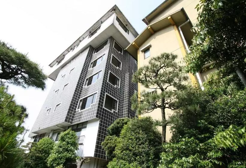 Camera Standard, Hoseikan