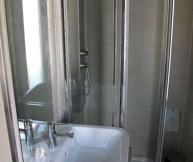 اتاق سوپریور, Jose Regio