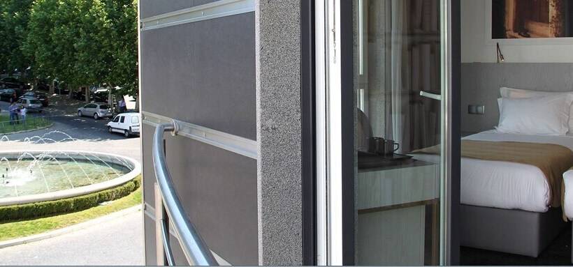 اتاق سوپریور, Jose Regio