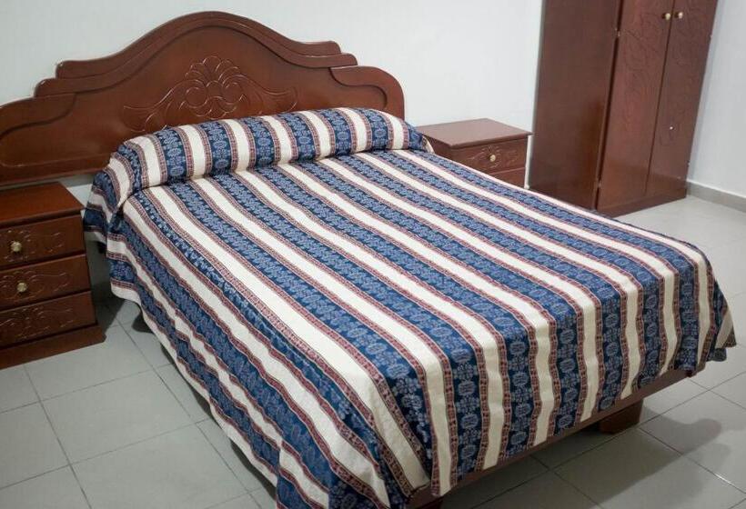 스탠다드 룸, Latino