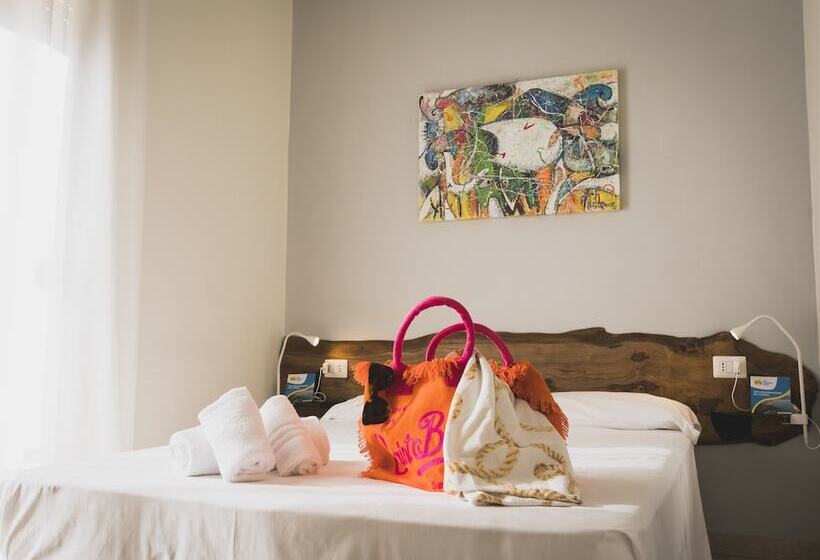 スタンダードルーム, Minturnae