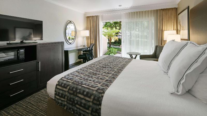 Номер Стандарт, Nanachart Bangsaen