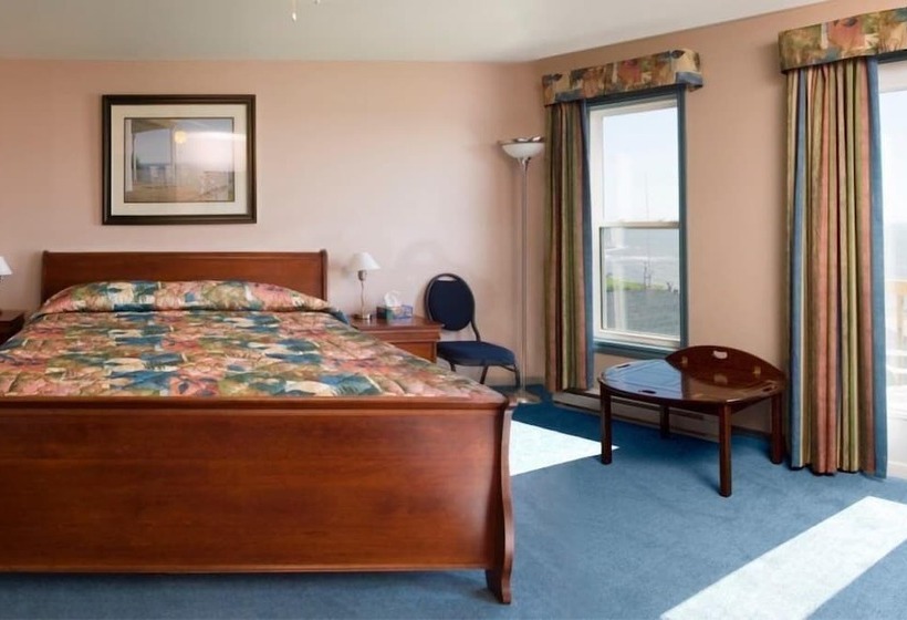 Люкс Вид на Море, Parkland Village Inn