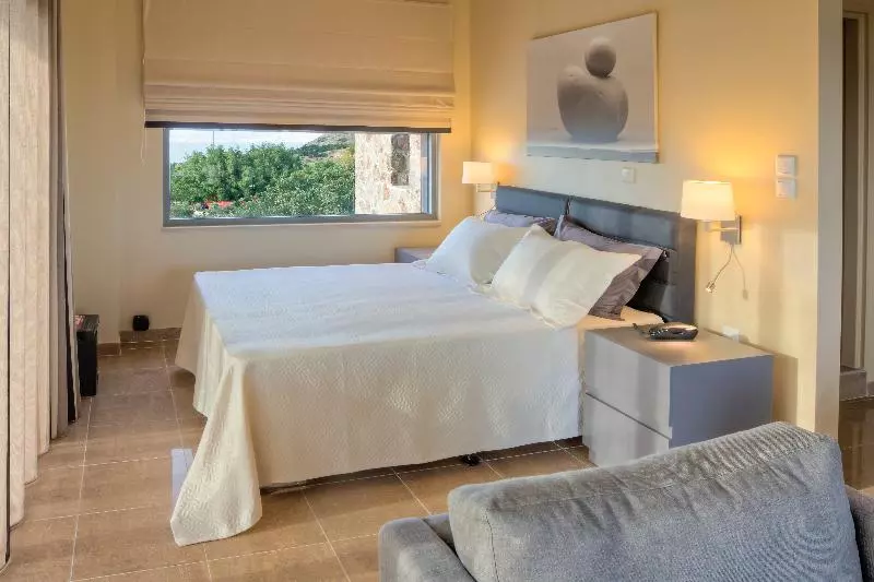 スーペリアースイート, Marini Luxury Apartments And Suites