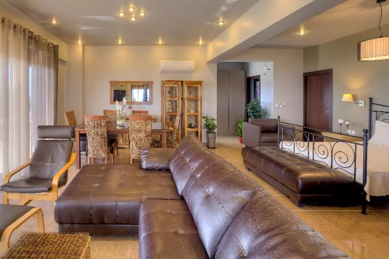 スーペリアースイート, Marini Luxury Apartments And Suites