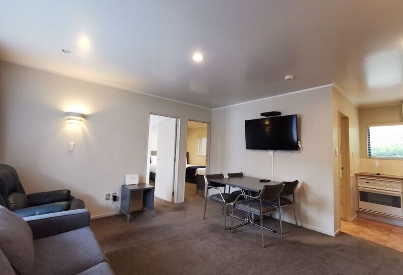 침실 2개 아파트, Cornwall Park Motor Inn