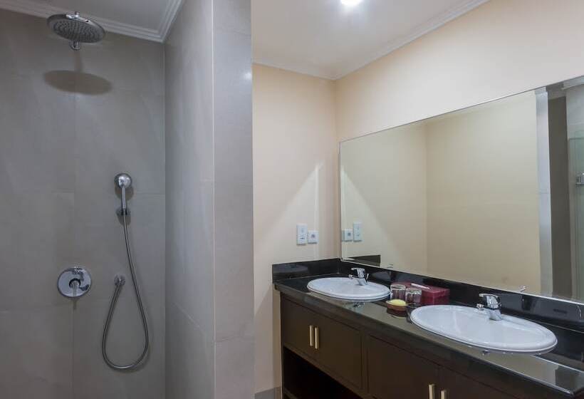 标准工作室, Peninsula Bay Resort