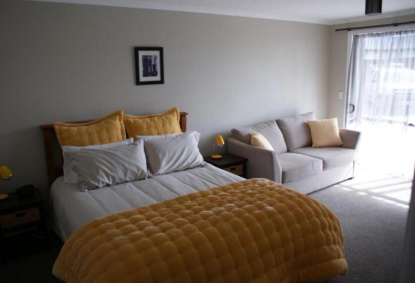 디럭스 룸, 73 Milton Accommodation