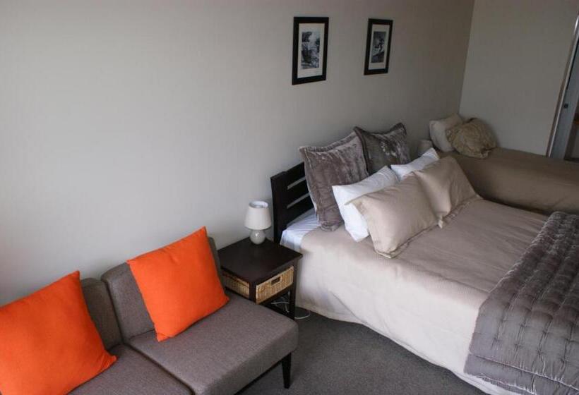 디럭스 룸, 73 Milton Accommodation