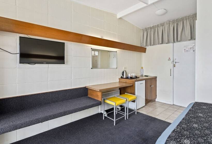 一楼标准间, Riverfront Motel & Villas