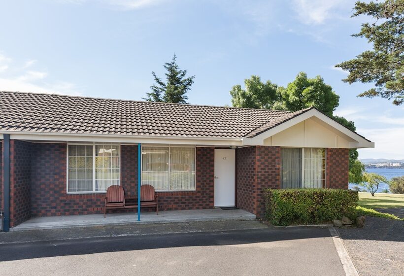 带2个卧室的别墅, Riverfront Motel & Villas