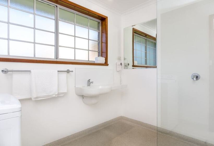 带2个卧室的别墅, Riverfront Motel & Villas